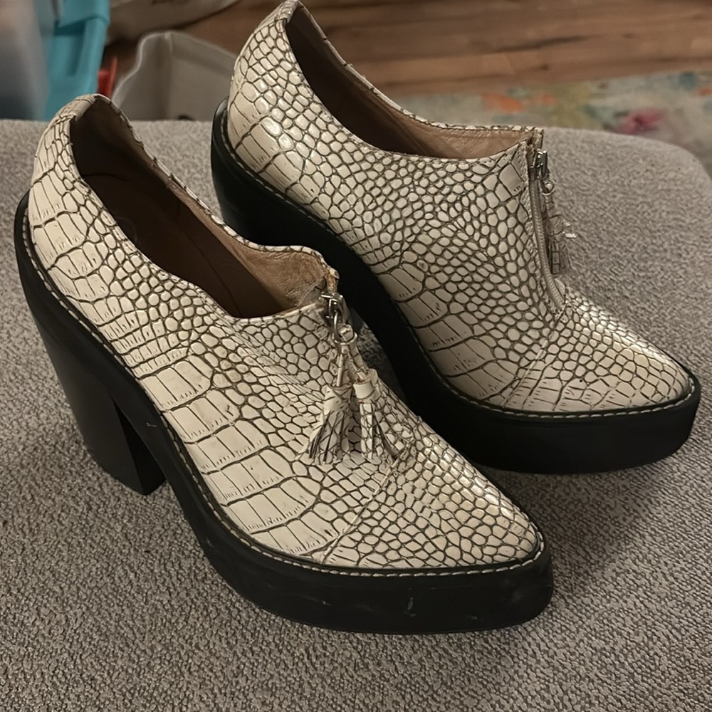 Jeffrey Campbell Fink White Croc Booties 🤍